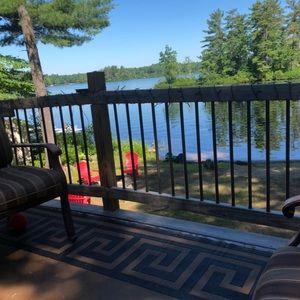 Meet your Posher, Dee